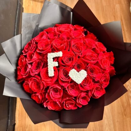 Custom Ecuadorian Roses Bouquet