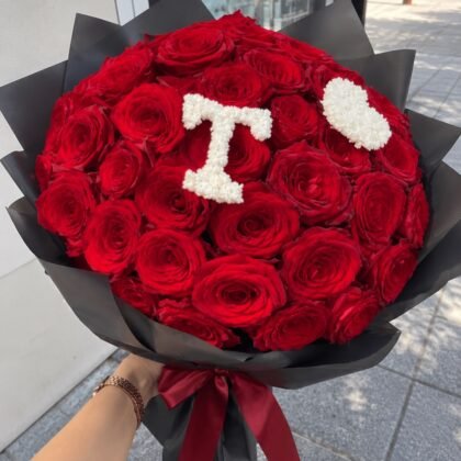 Red Roses Charming Bouquet